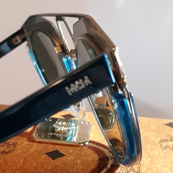 (New) MCM Sunglasses - Picture 4 of 5